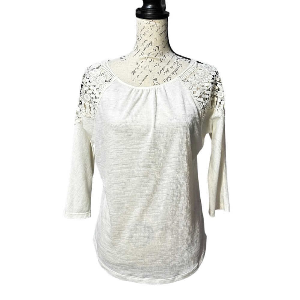 NY&Co 7th Avenue Design Studio Cream Blouse Size Small